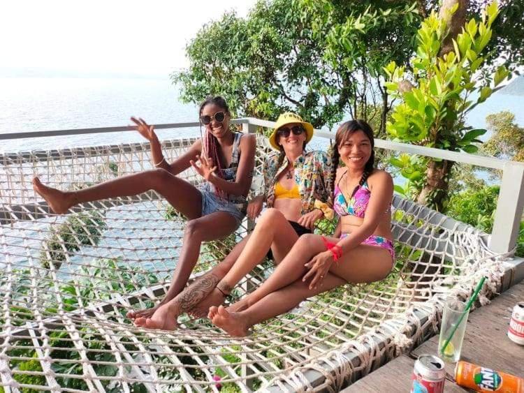 Lucky Sun Saracen Bay Pansiyon Koh Rong Sanloem Dış mekan fotoğraf